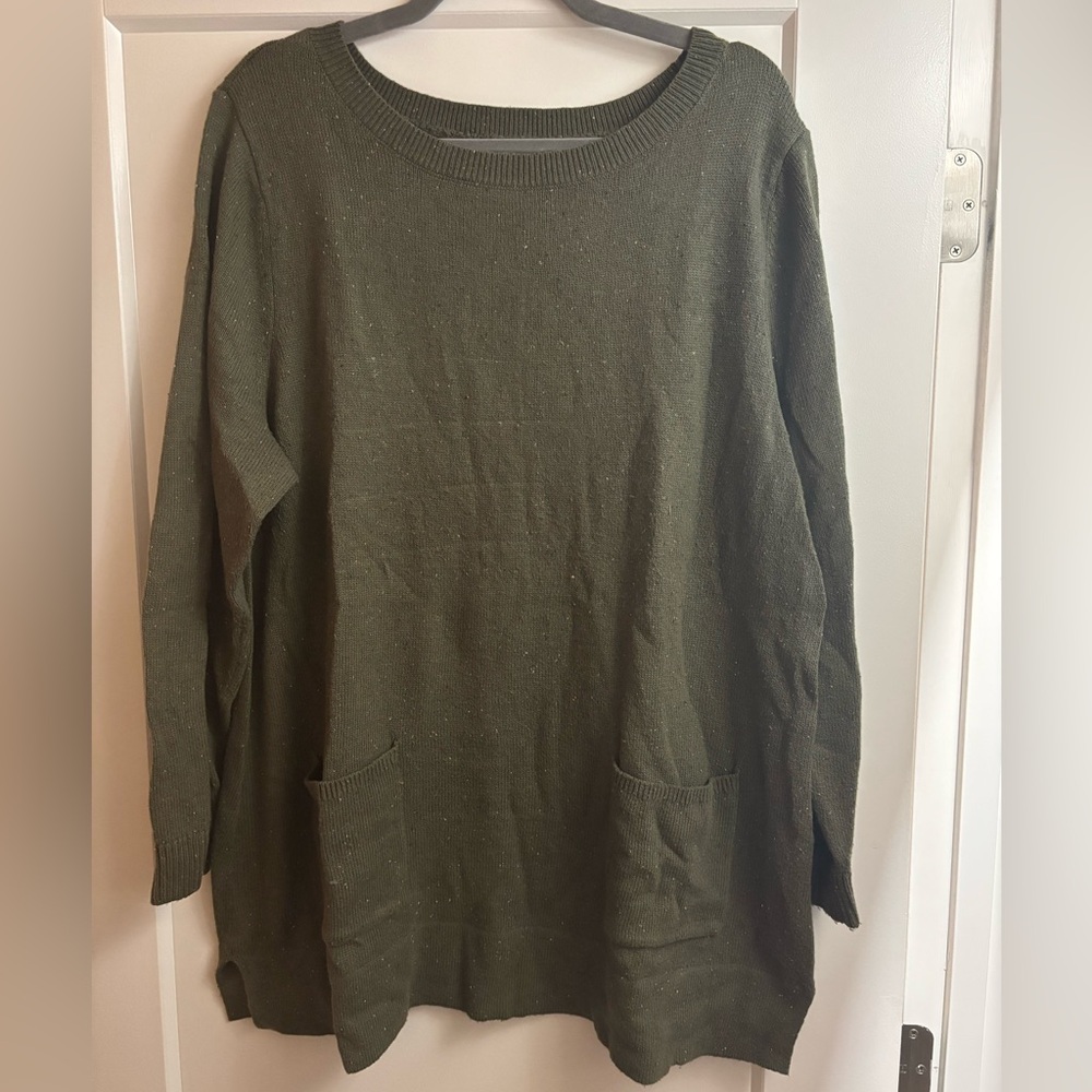 Karen Scott olive green sweater with pockets